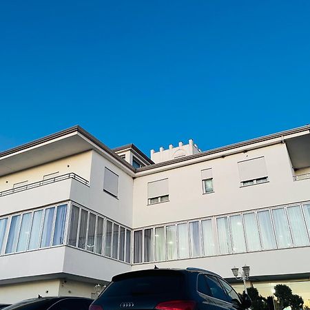 Отель Kodra E Godenve Vile-Ballaj Экстерьер фото